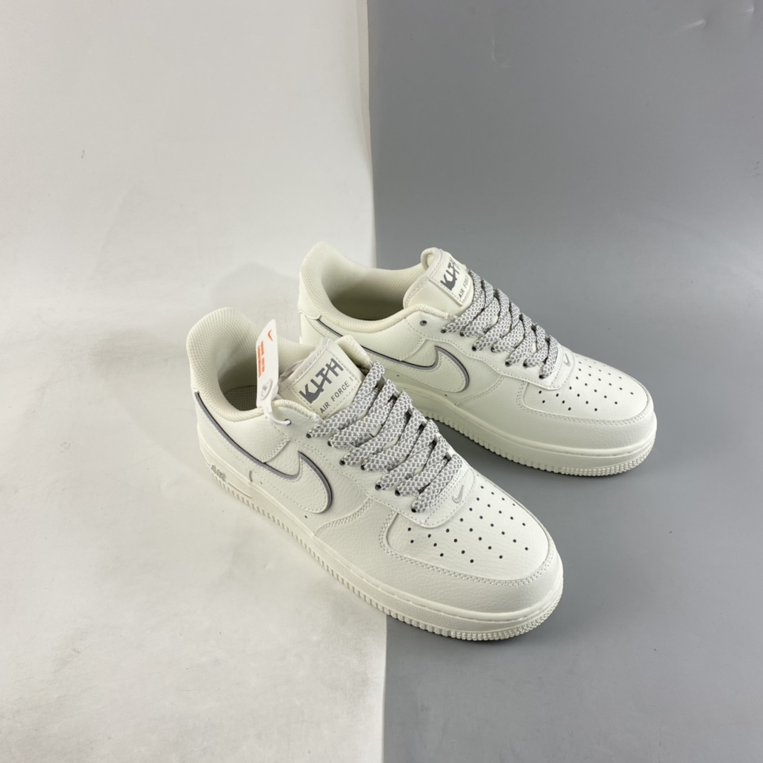 P240 Kith x NIKE Air Force 1’07 Low “米白银”纽约限定满天星板鞋 NY2022-017-莆田鞋,莆田鞋货源,高仿鞋,高仿鞋货源,安福档口,莆田高仿鞋,莆田鞋批发,高仿鞋批发,莆田高仿运动鞋,高仿运动鞋,莆田运动鞋 P240 Kith x NIKE Air Force 1’07 Low “米白银”纽约限定满天星板鞋 NY2022-017