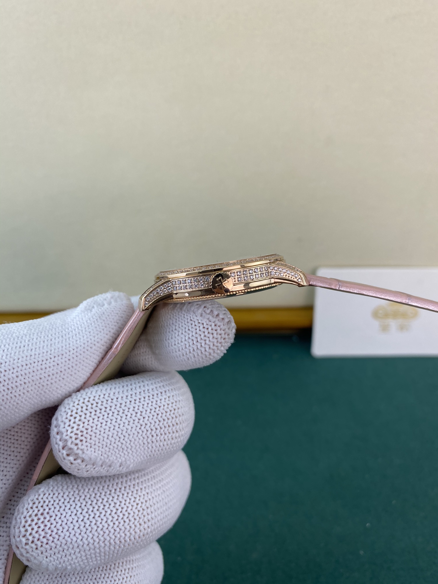Vacheron Constantin 皇家 江诗丹顿传袭系列女款，属于风华绰灼的你