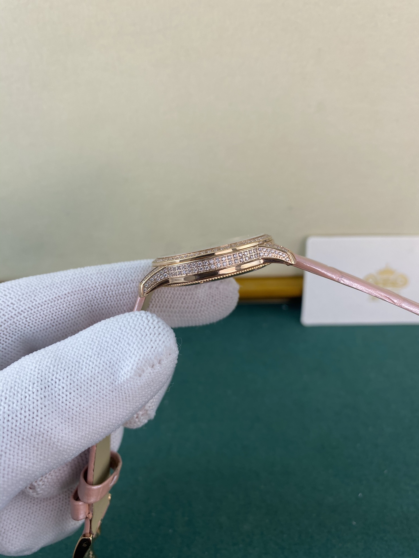 Vacheron Constantin 皇家 江诗丹顿传袭系列女款，属于风华绰灼的你