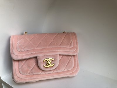 Chanel Classic Flap Bag AAAA Crossbody & Shoulder Bags Gold Hardware