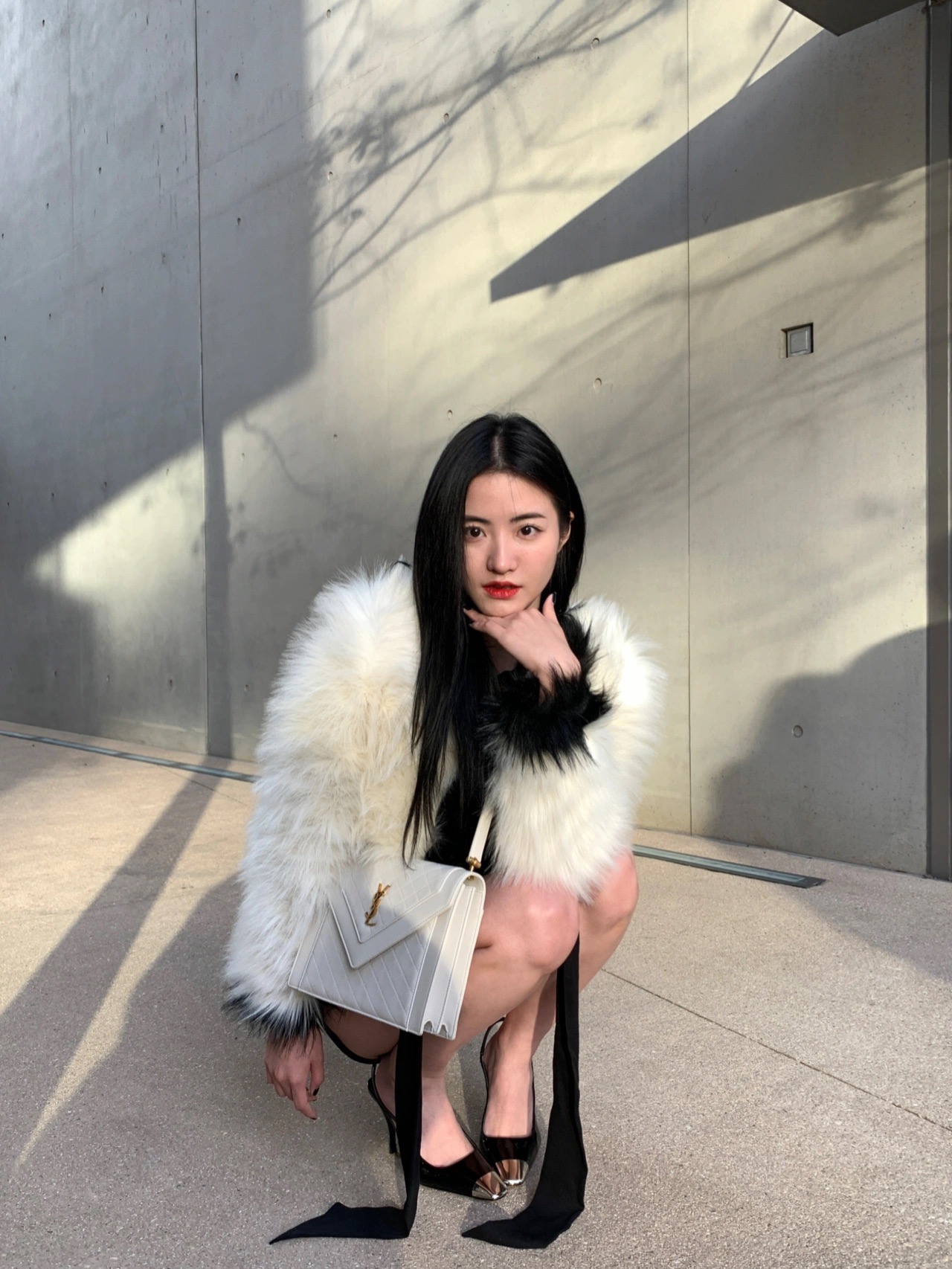 Saint laurent Ysl Gaby绗缝纹路信封斜挎包 668863白色