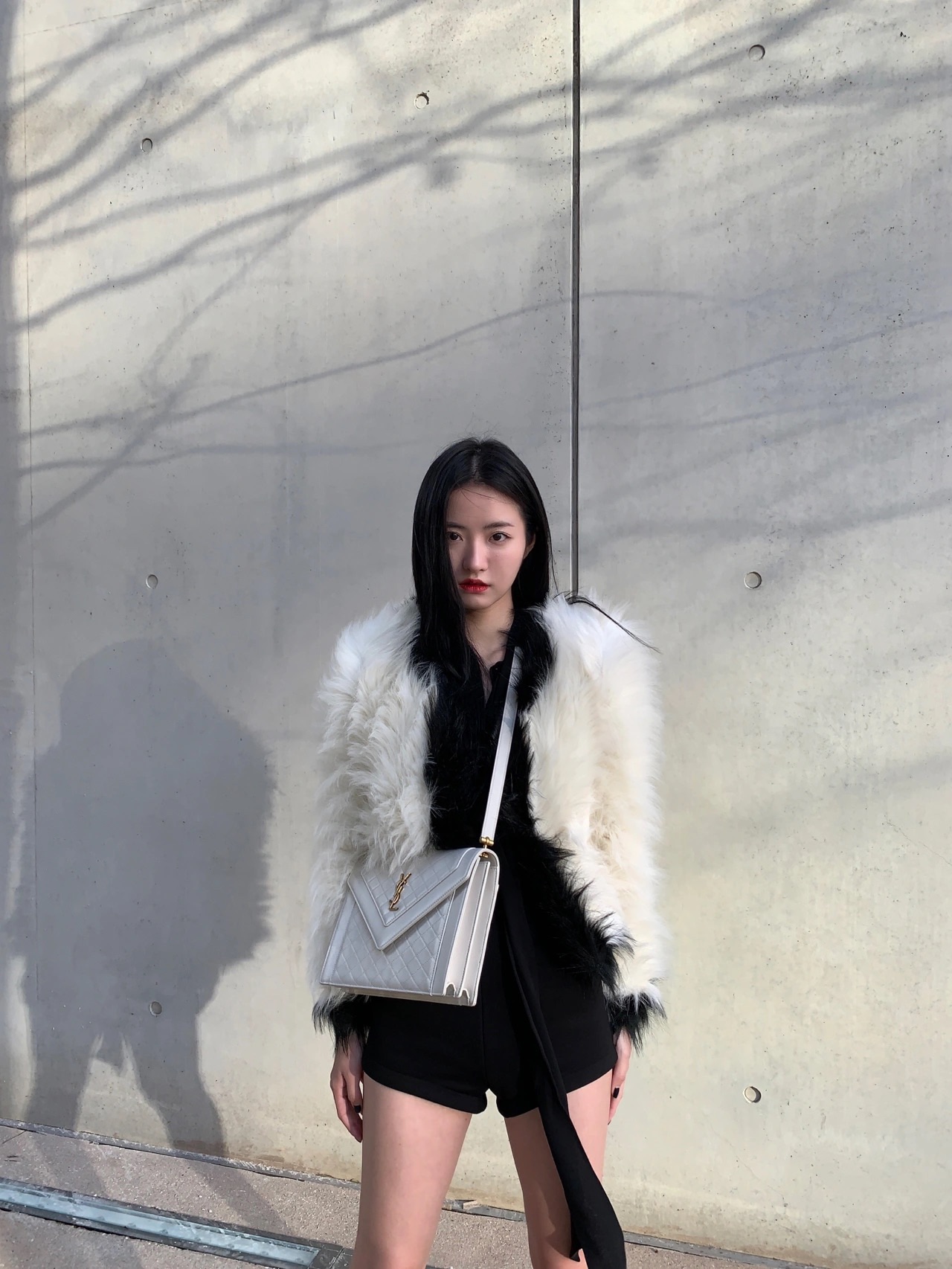 Saint laurent Ysl Gaby绗缝纹路信封斜挎包 668863白色