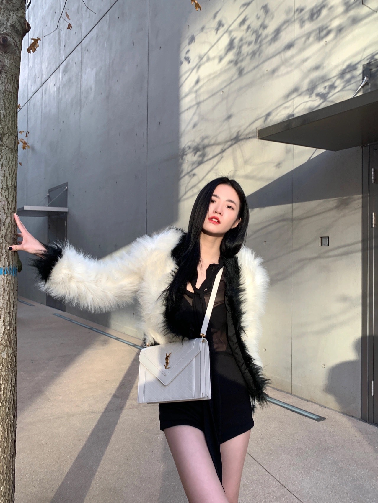 Saint laurent Ysl Gaby绗缝纹路信封斜挎包 668863白色