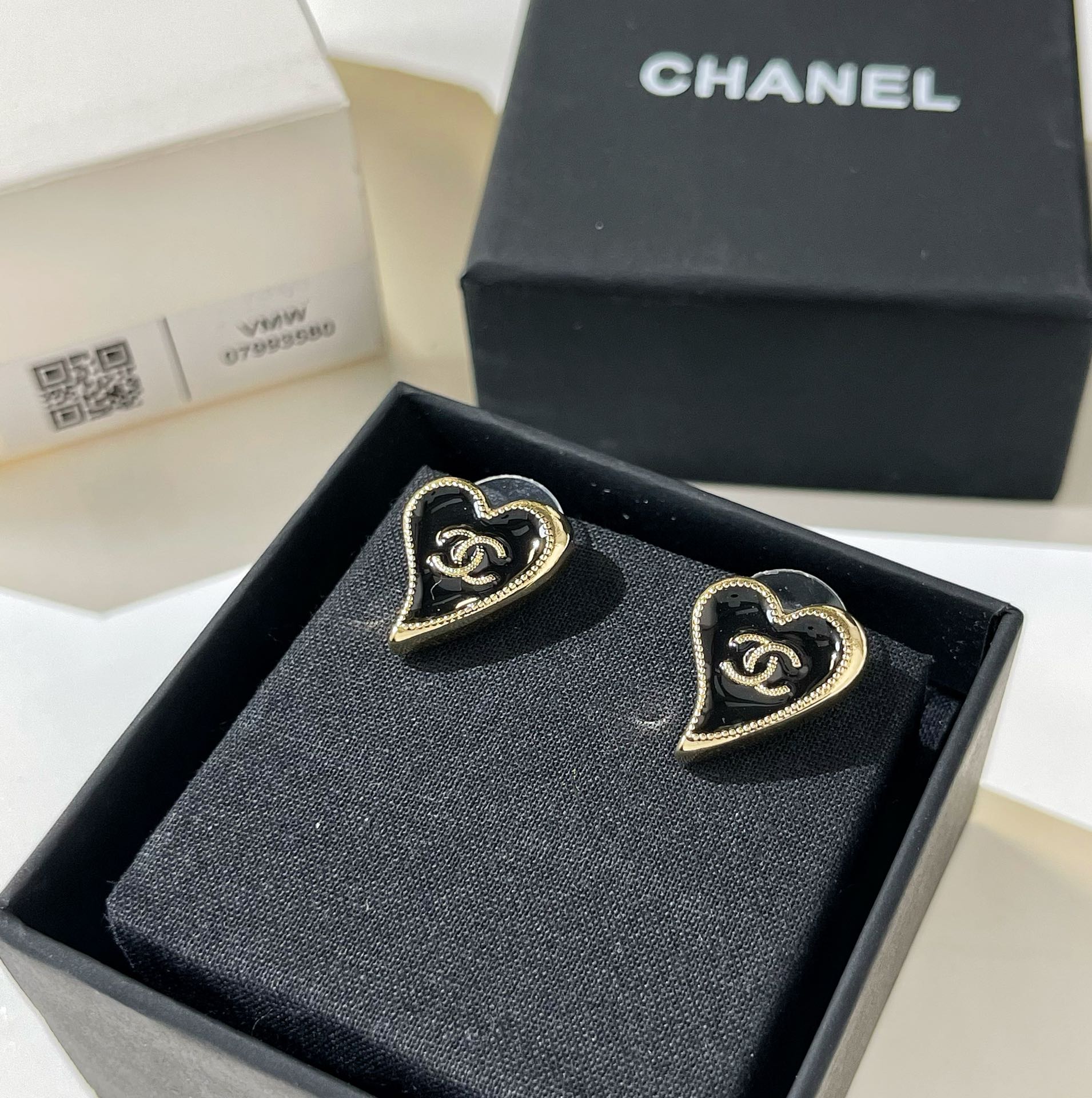 新款☑️CHANEL香奈儿2022 桃心耳钉耳环