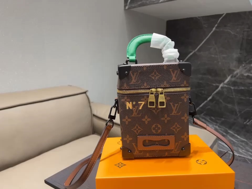 Yupoo Gucci Bags Watches Nike Clothing Jordan Yeezy Balenciaga Shoes
