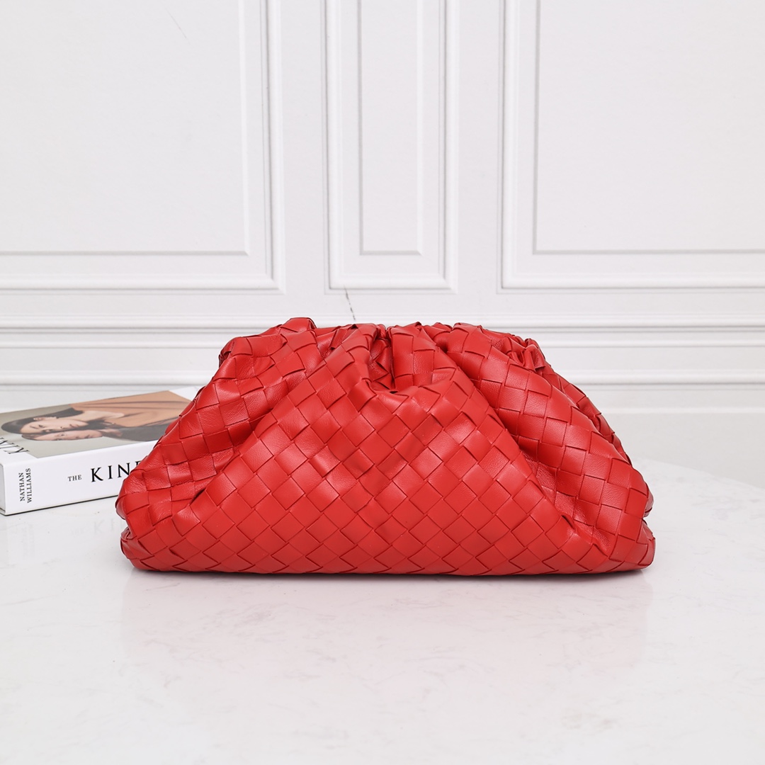 Cloud Bag Large Check Woven Clutch