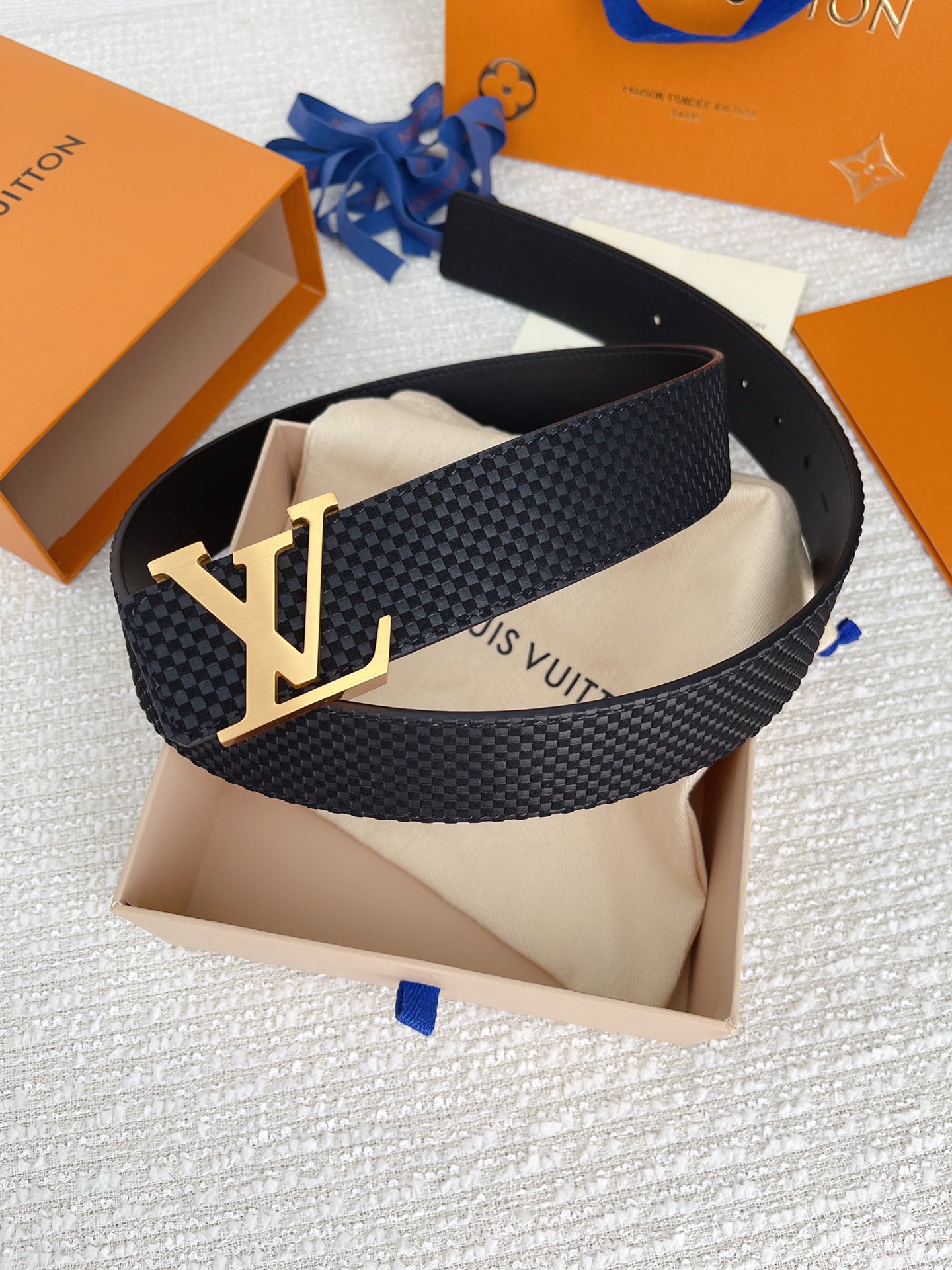 LV官网同步顶级专柜同款小米格牛皮面