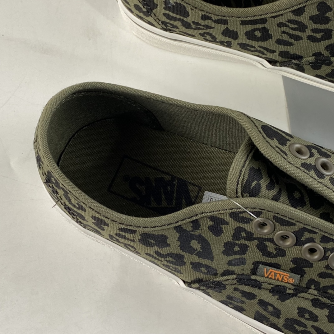 Vans Style 36 Vans Official Anaheim Green Leopard Print Low-Top Shoes VN0A54F29GT