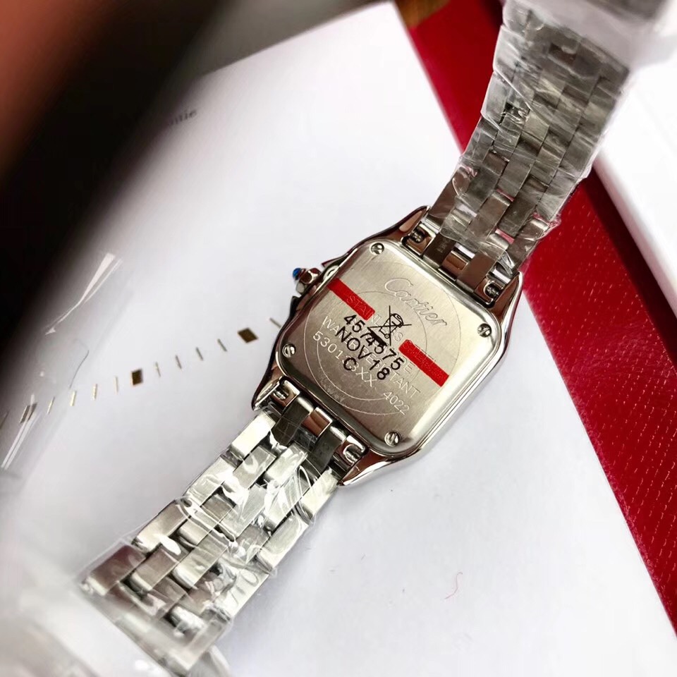 Introducing Panthère de Cartier Watch: Elegant, Glamorous, and Unique Design. - 图片 6