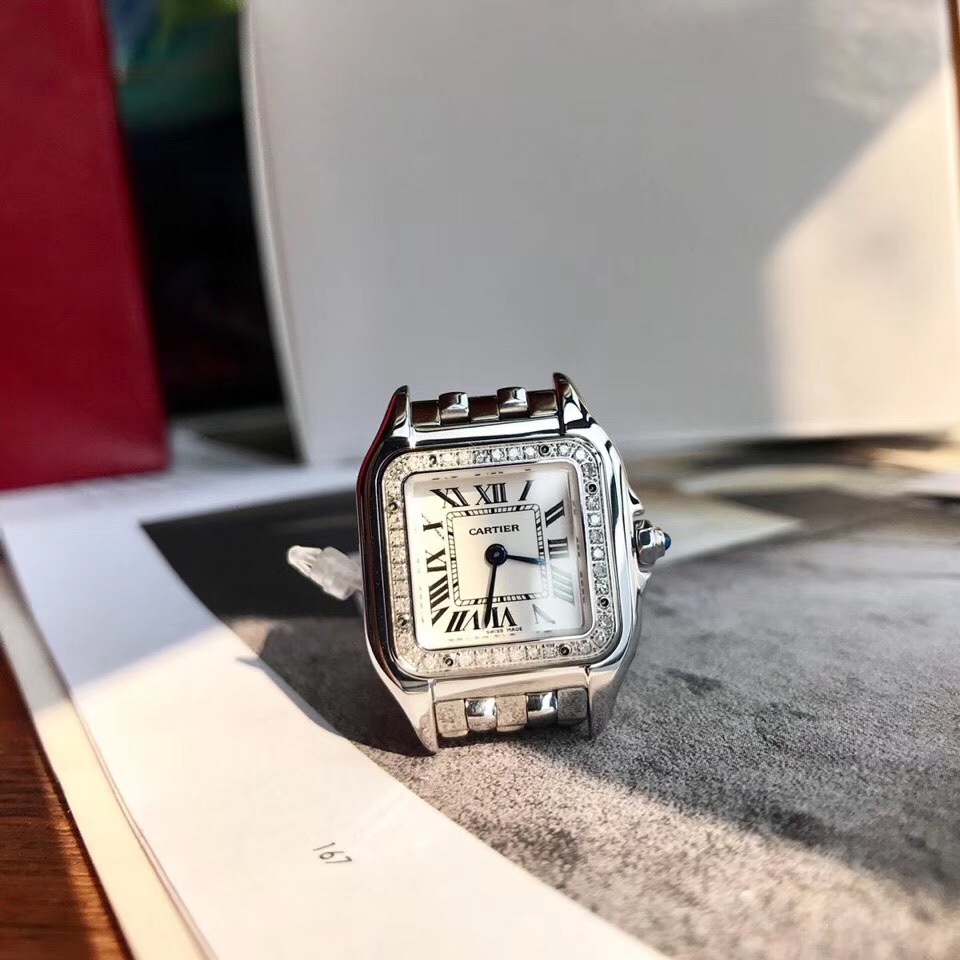 Panthère de Cartier Watch: Elegant, Confident, High-end with Unique Design and Features - 图片 3