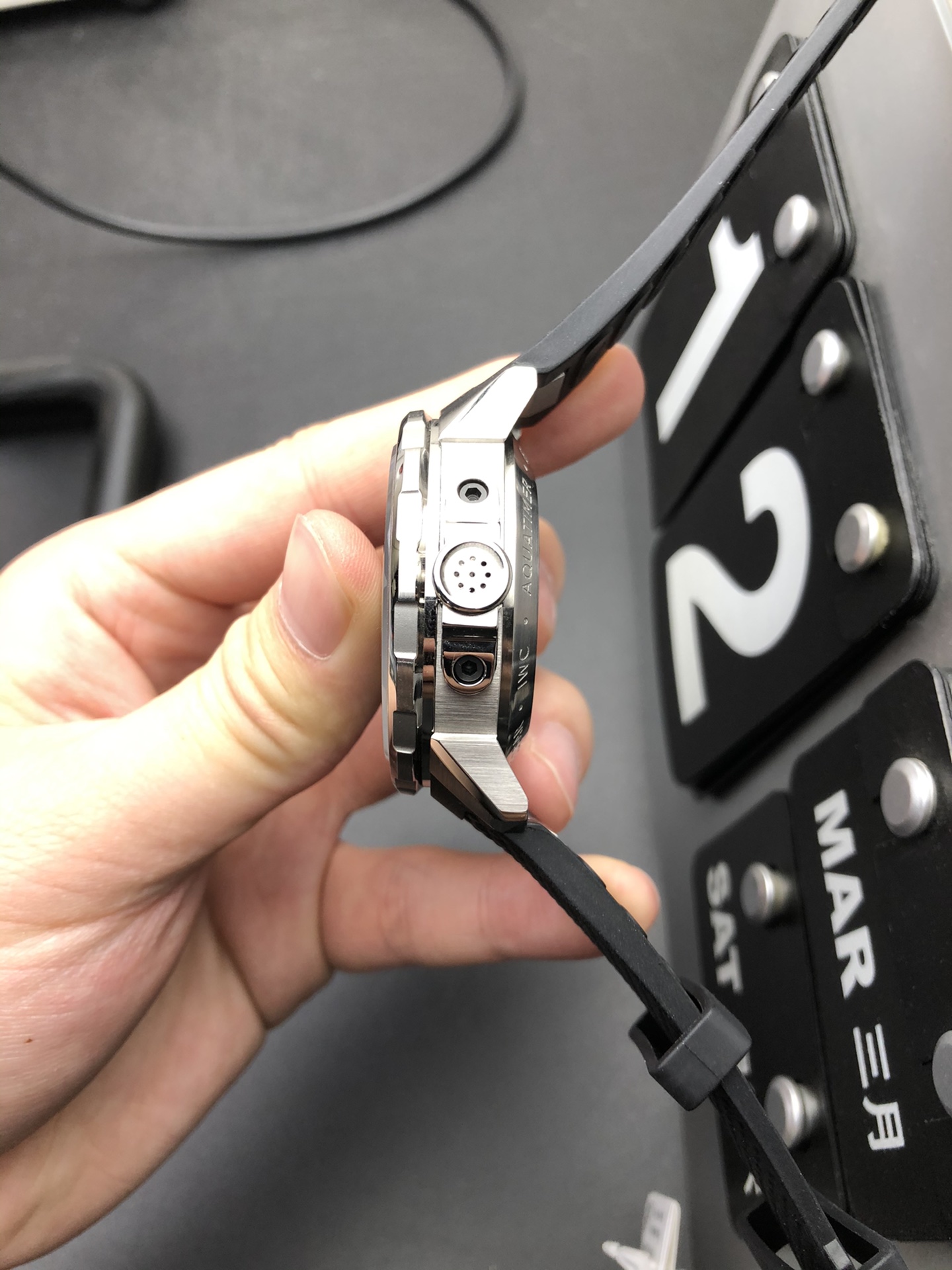 IWC V6F 鲨鱼计时
