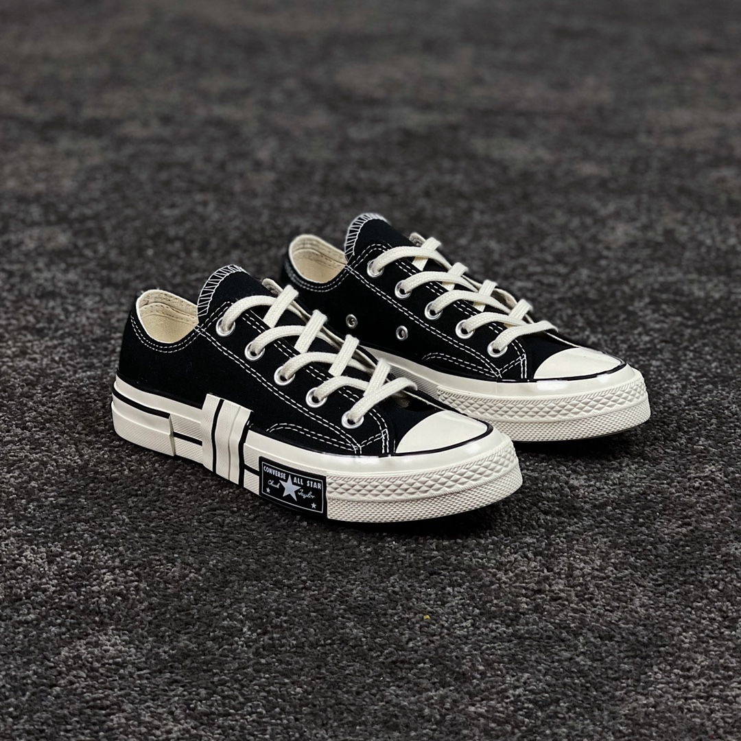 G0 「Rubber Patchwork」系列Converse Chuck 1970s最新橡胶解构系列利用块状比例以及互相垂直的线条，三星标贴于更加显眼的鞋身外侧，重新演绎该结构黑低