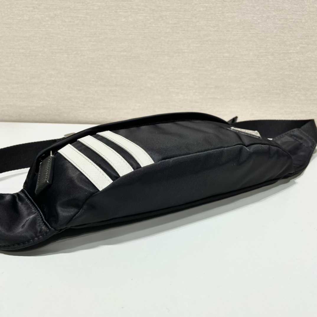 PRADA普拉达Re-Nylon和Saffiano皮革腰包2VL034