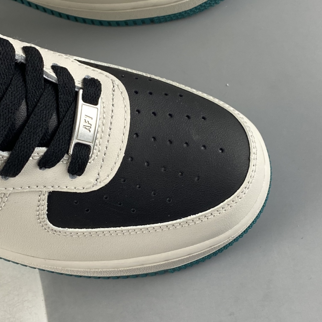 P240 NIKE Air Force 1’07 Low 黑白绿空军一号板鞋 BS8872-023