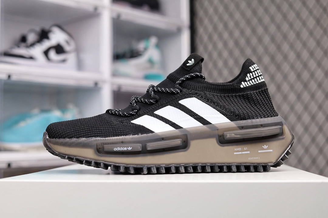 H0 公司级 NMD S_1 Edition “Cloud White” S_1 菲董联名袜套式运动休闲跑步鞋 原鞋购回 重金开发 脚感非常舒适 包裹感很强 全部配件都是全新开模定制打造 全套配件齐全 诚意满满 首发的纯白配色颜值爆表十分耐看 黄金