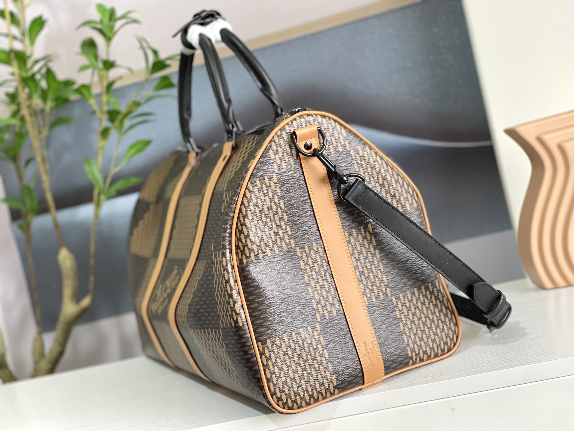 Louis Vuitton Haute Couture Classic Luxury Handbag Shoulder Crossbody 2