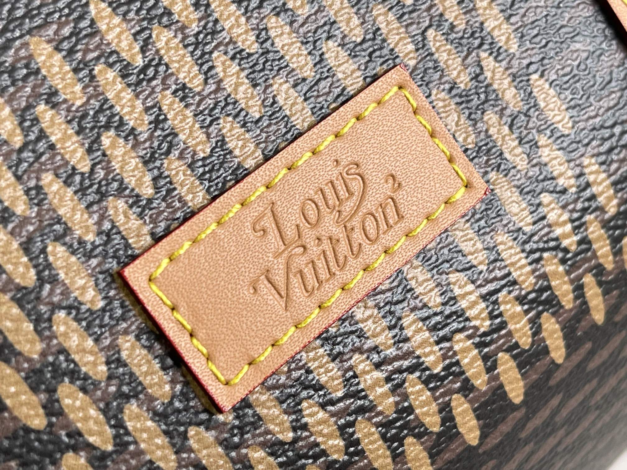 Louis Vuitton Haute Couture Classic Luxury Handbag Shoulder Crossbody 5