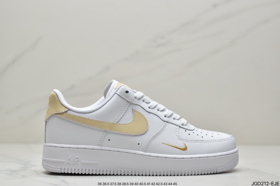 180 耐克/Nike Air Force1 ’07 空军一号休闲板鞋CZ0270-105