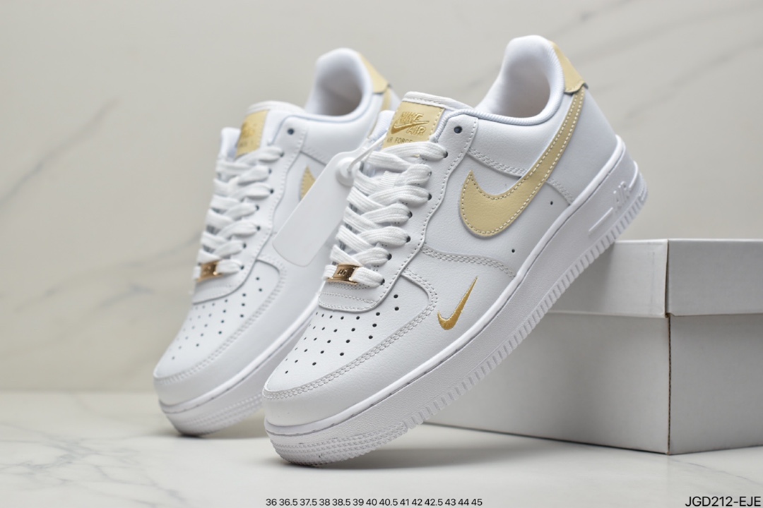 180 耐克/Nike Air Force1 ’07 空军一号休闲板鞋CZ0270-105