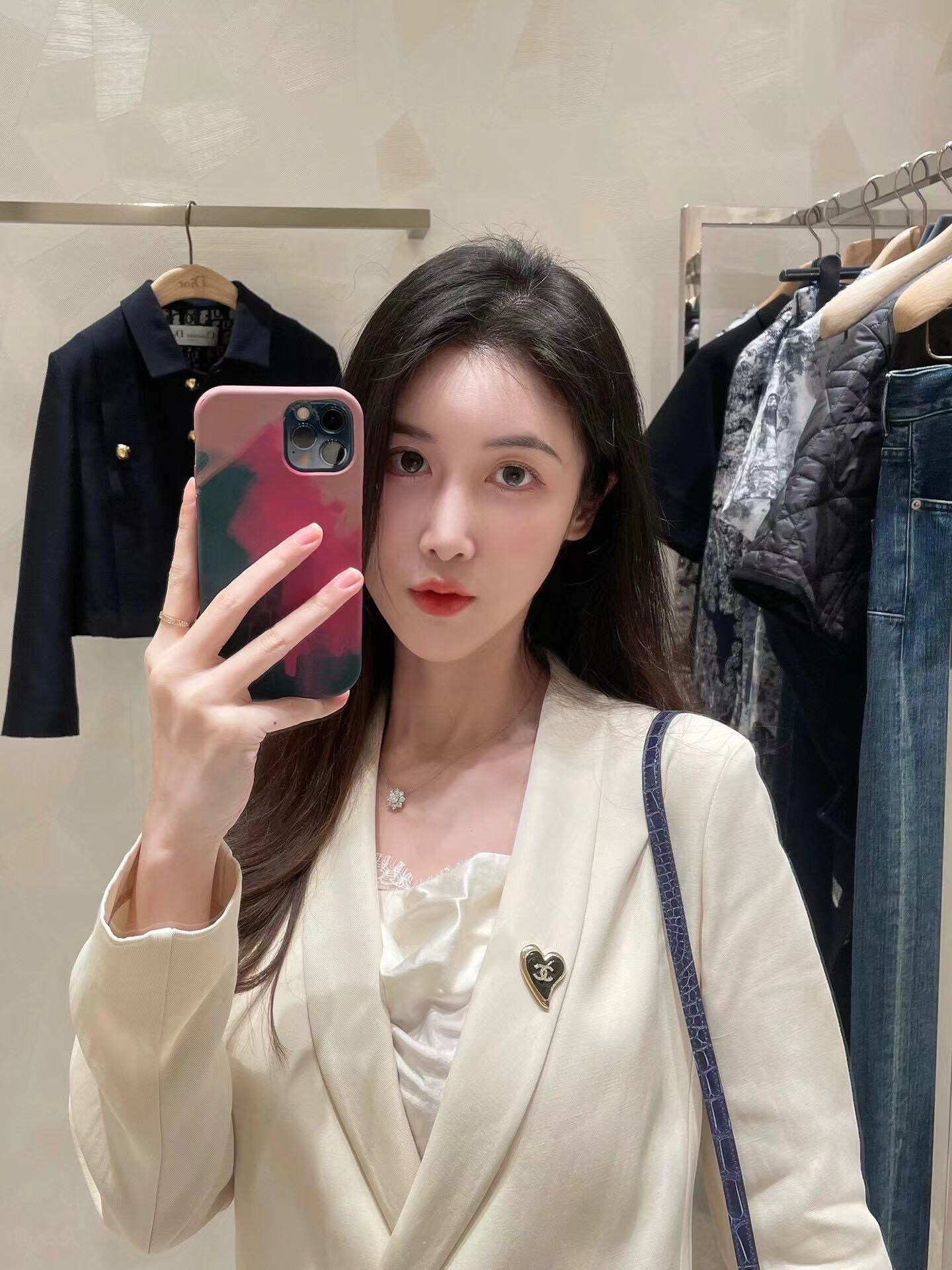 新款☑️CHANEL香奈儿双c黑桃心胸针