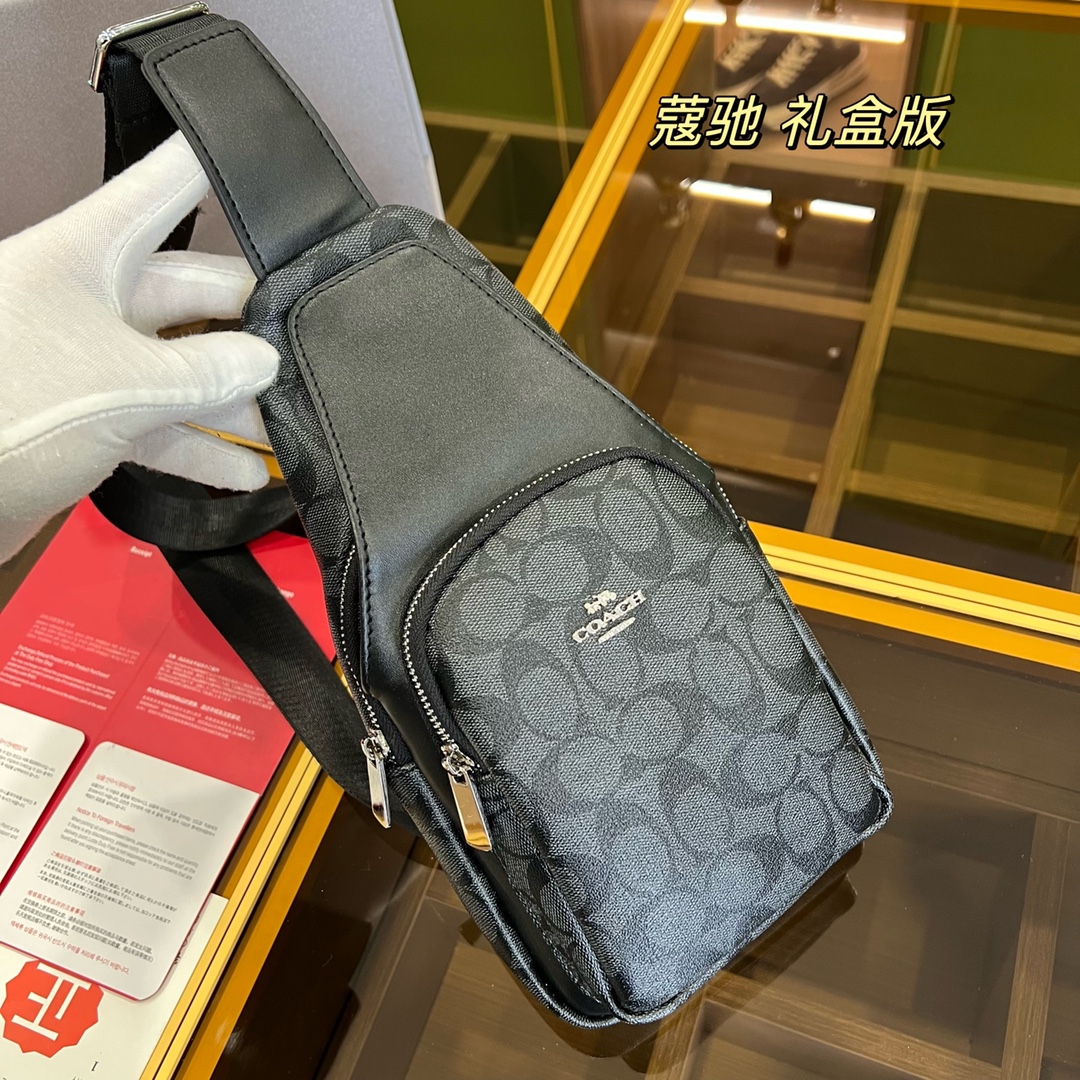 I5  Coach 蔻驰  免税版 最新火款爆顶级 进皮口，最高品质 斜挎胸包 火爆款大出量货啦,叫嚣柜专货顶级单原货里都外是顶级材质，顶进级口原厂皮意大进利口小牛皮超清高五金logo标志、进口端高五金、专用档高绒里、顶设级计超大容空量间多隔层设计隔多层手机位+暗拉格链位、顶做级工精致注重每个细节尺寸3017㎝