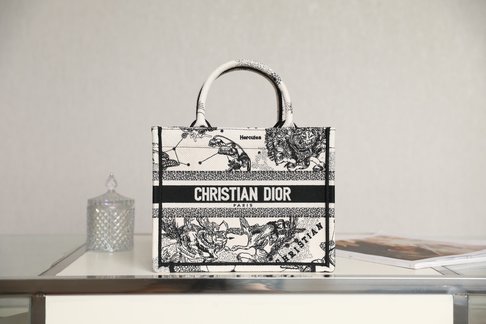 Dior Handbags Tote Bags Embroidery