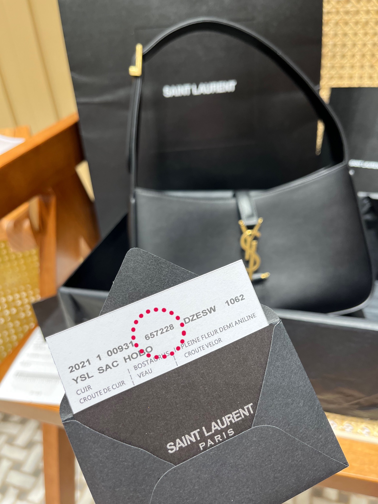 Saint laurent Ysl LE 5 À 7 平纹腋下包 657228黑色