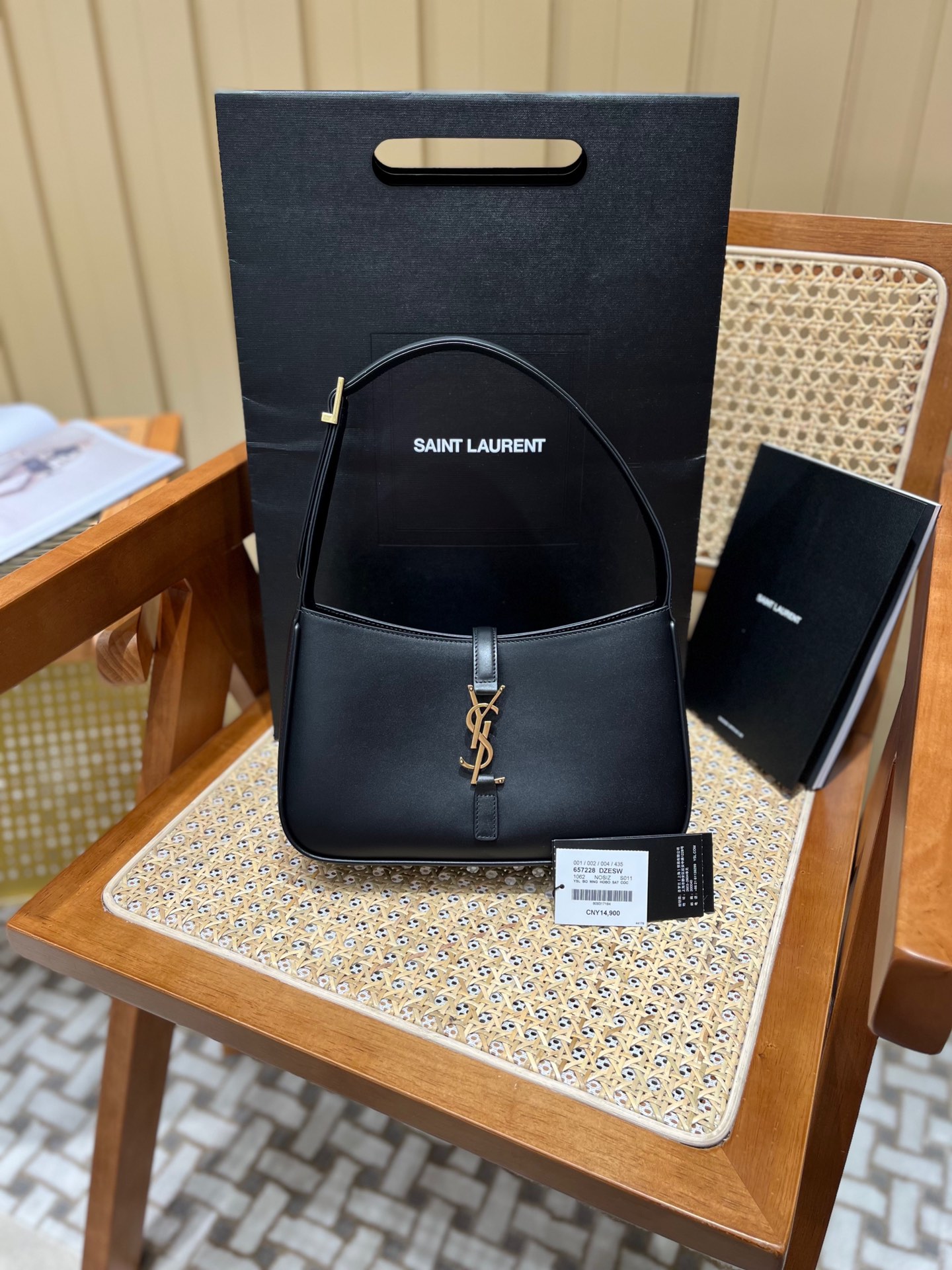 Saint laurent Ysl LE 5 À 7 平纹腋下包 657228黑色