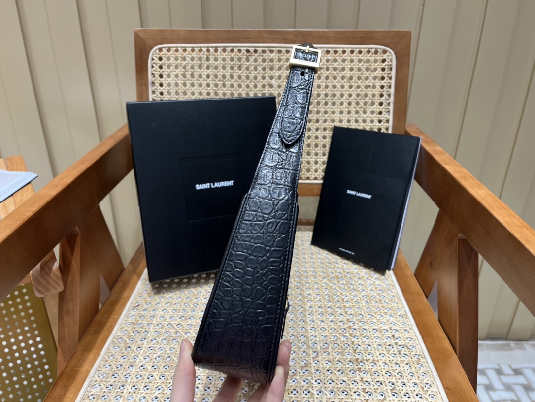 Saint laurent Ysl LE 5 À 7 鳄鱼纹腋下包 657228黑色