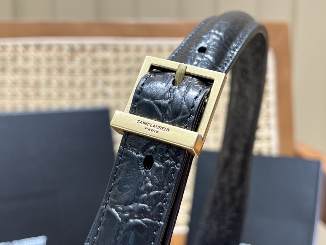 Saint laurent Ysl LE 5 À 7 鳄鱼纹腋下包 657228黑色