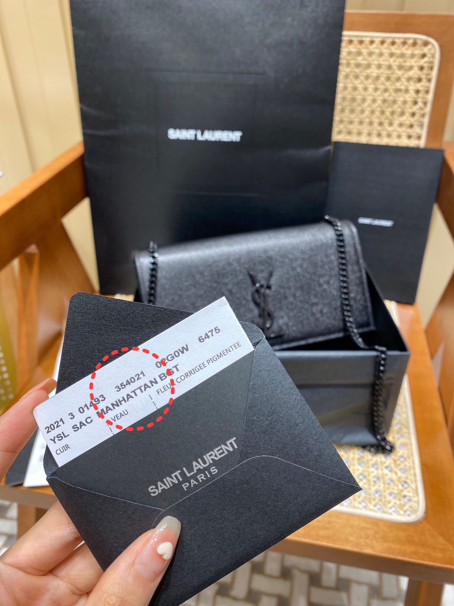 Saint laurent Ysl ๐ฒ๐๐๐ ๐ฎ๐ฐ๐๐ ้พๆกๅ
354021้ป่ฒ็็บน้ปๆฃ