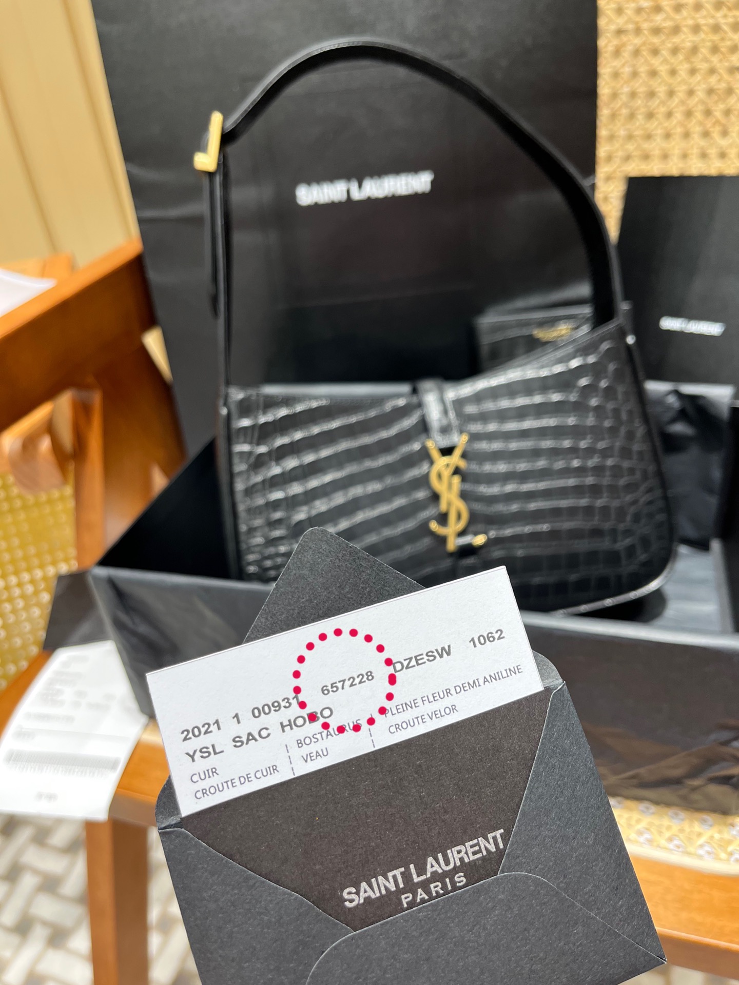 Saint laurent Ysl LE 5 À 7 鳄鱼纹腋下包 657228黑色