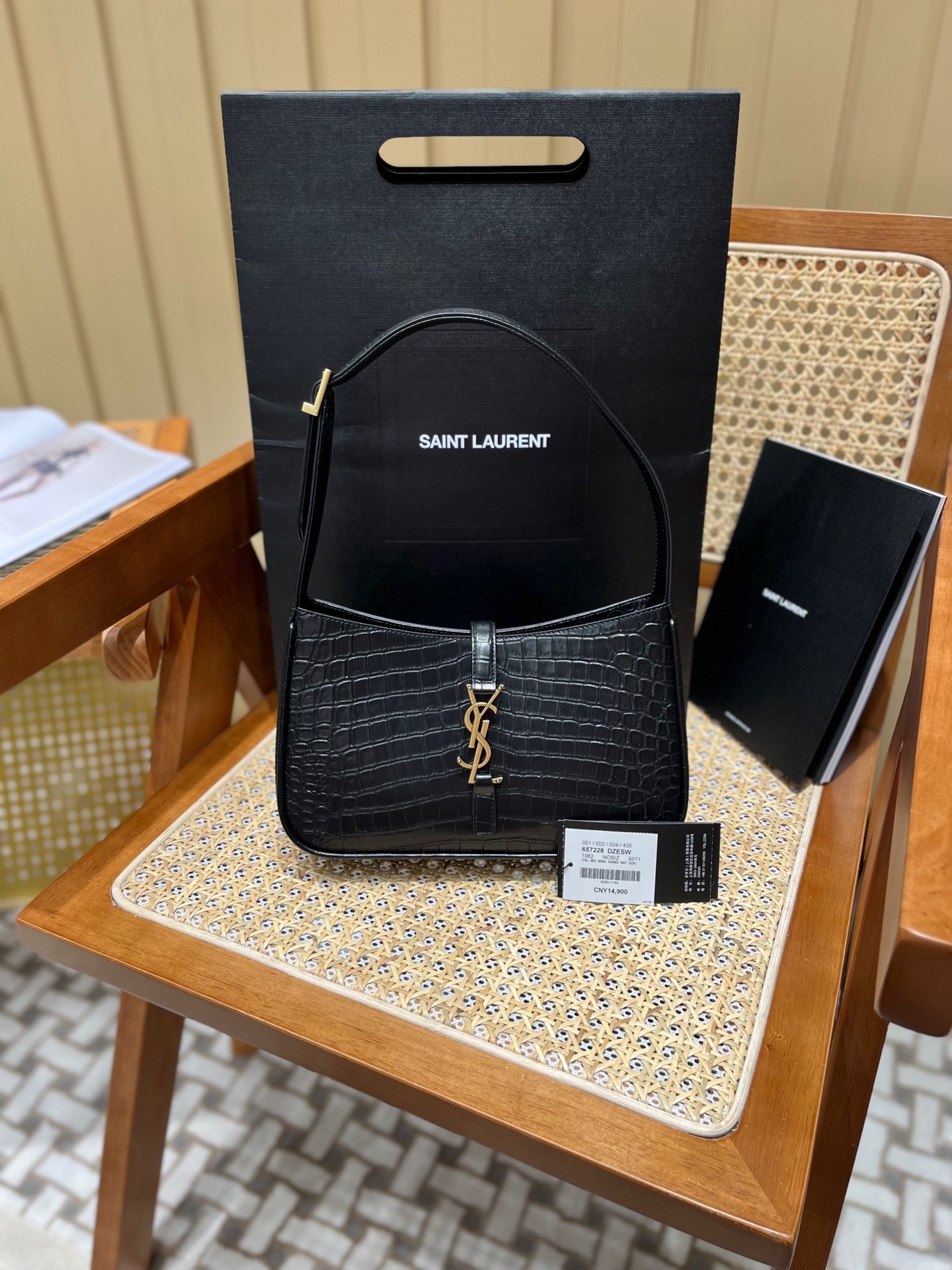 Saint laurent Ysl LE 5 À 7 鳄鱼纹腋下包 657228黑色