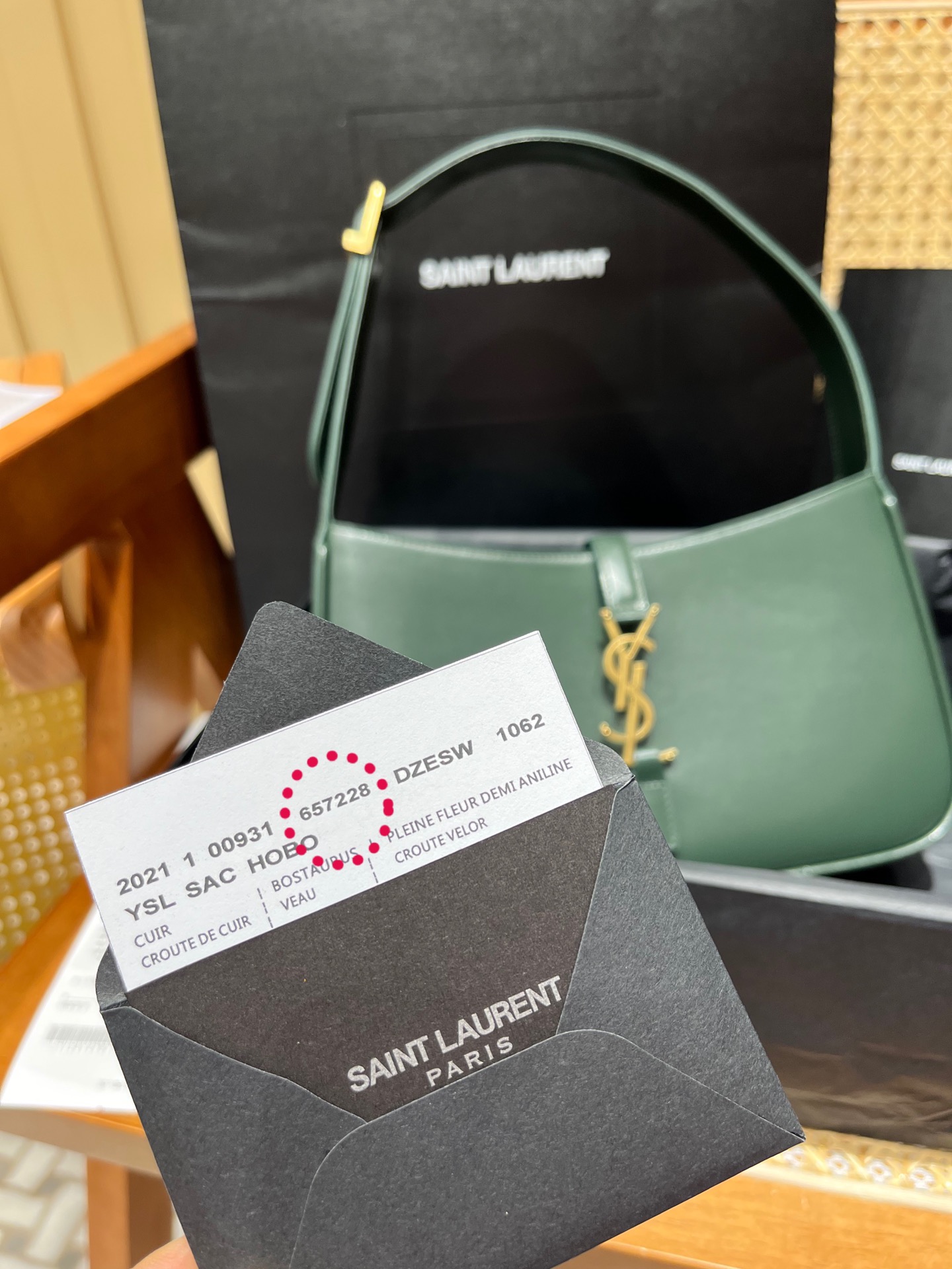 Saint laurent Ysl LE 5 À 7 平纹腋下包 657228绿色