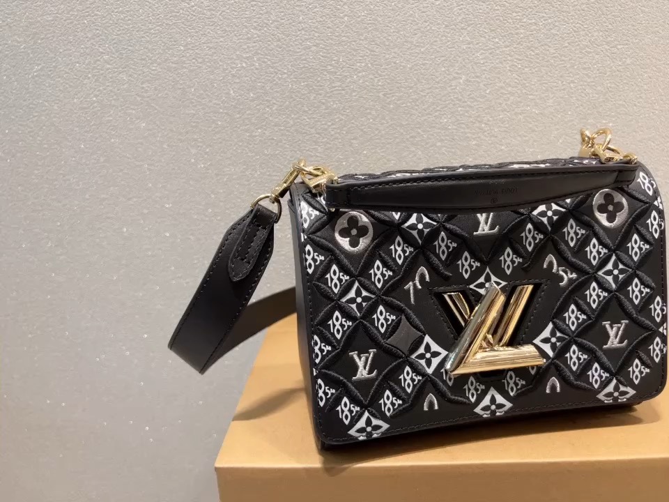 Yupoo Gucci Bags Watches Nike Clothing Jordan Yeezy Balenciaga Shoes

