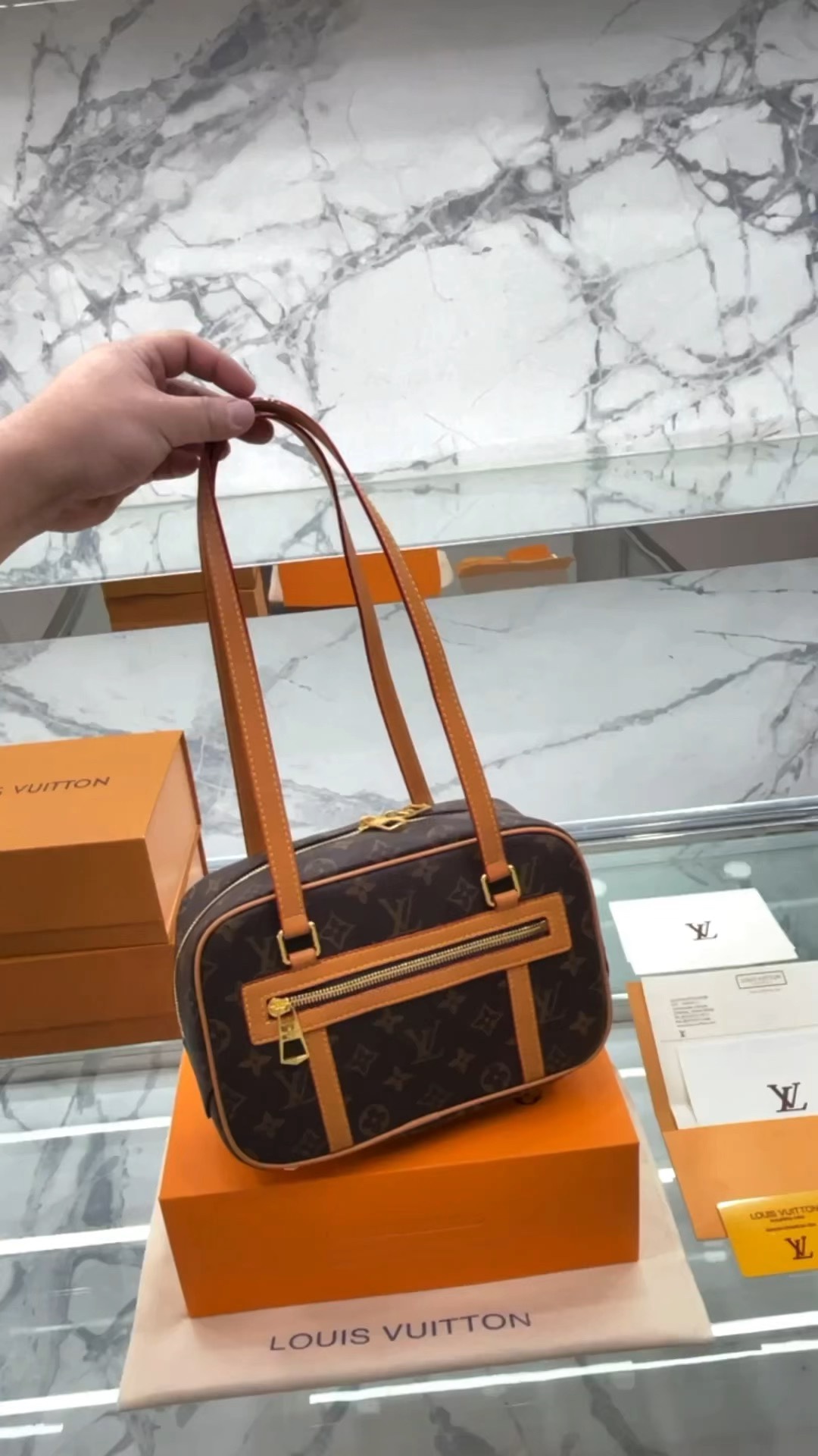 Yupoo Gucci Bags Watches Nike Clothing Jordan Yeezy Balenciaga Shoes
