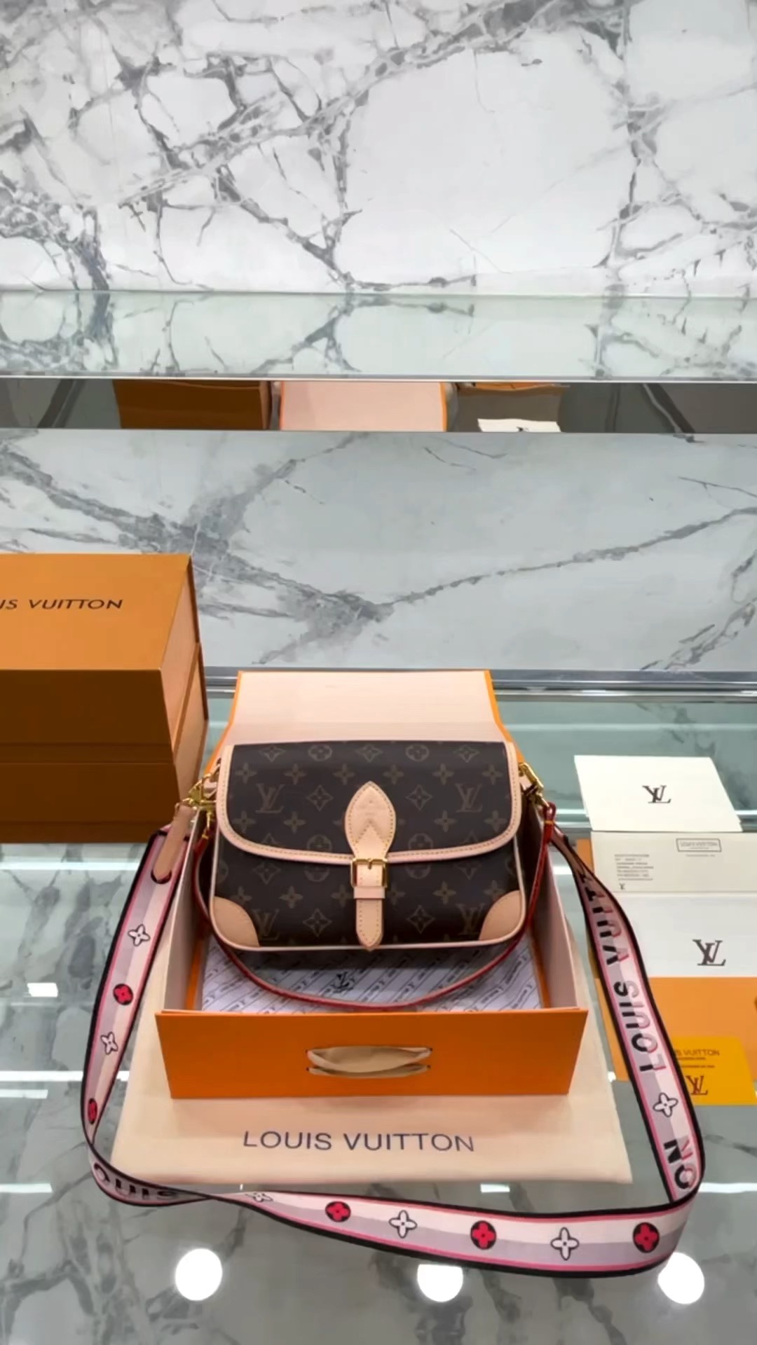 Yupoo Gucci Bags Watches Nike Clothing Jordan Yeezy Balenciaga Shoes
