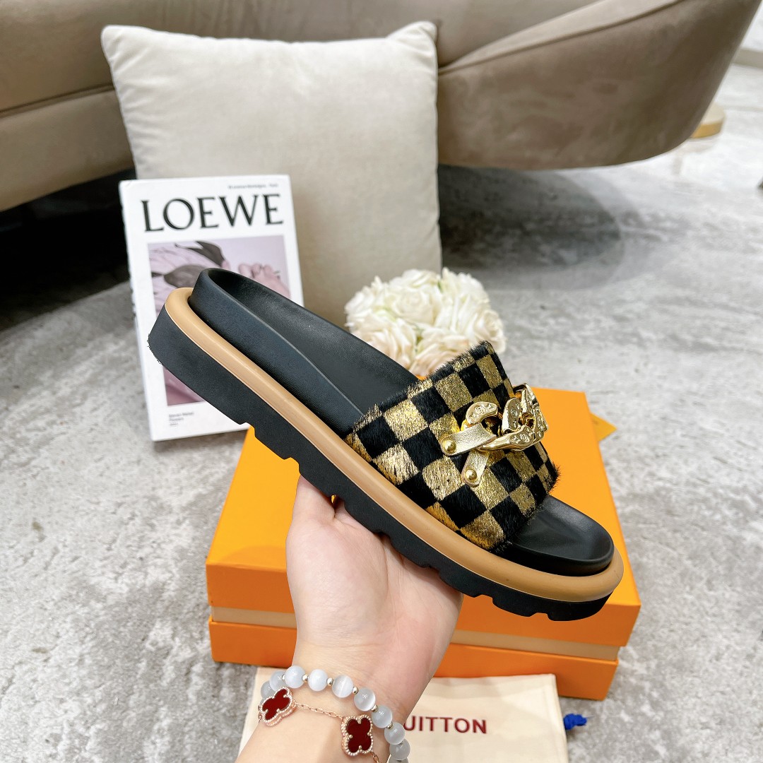 Louis Vuitton LOUIS VUITTON | 路易威登 ²⁰²2𝐬