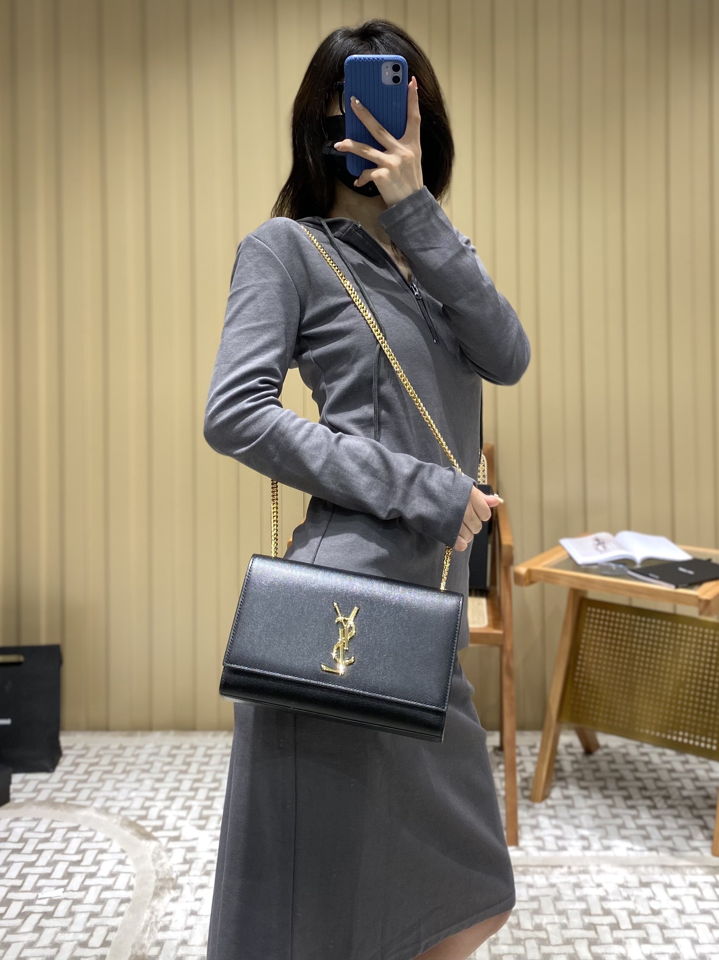 YSL ๐ฒ๐๐๐ ๐ฎ๐ฐ๐๐ ้ฑผๅญ้
ฑๆๆ้พๆกๅ
้ป่ฒ/้ๆฃ