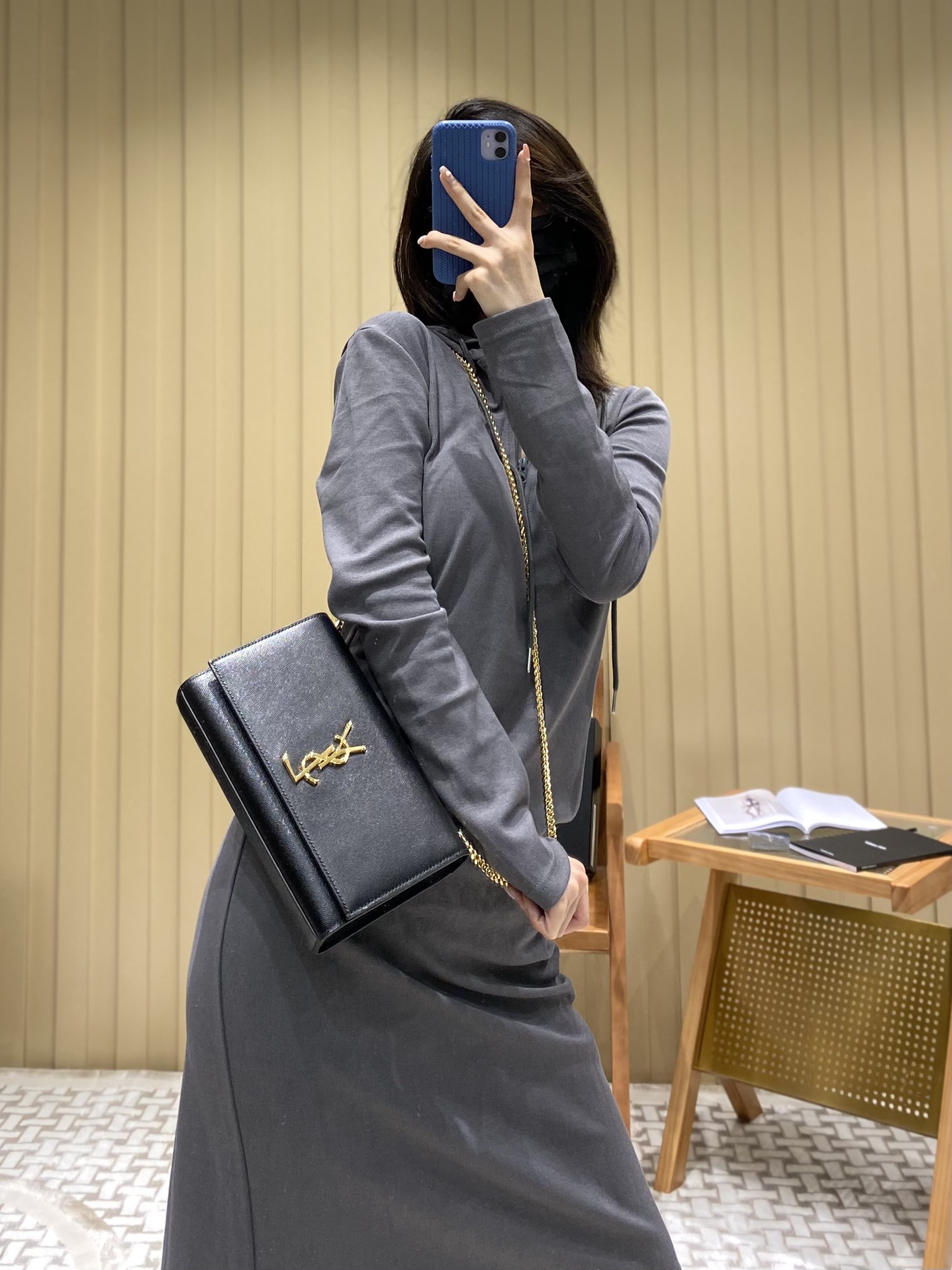 YSL ๐ฒ๐๐๐ ๐ฎ๐ฐ๐๐ ้ฑผๅญ้
ฑๆๆ้พๆกๅ
้ป่ฒ/้ๆฃ