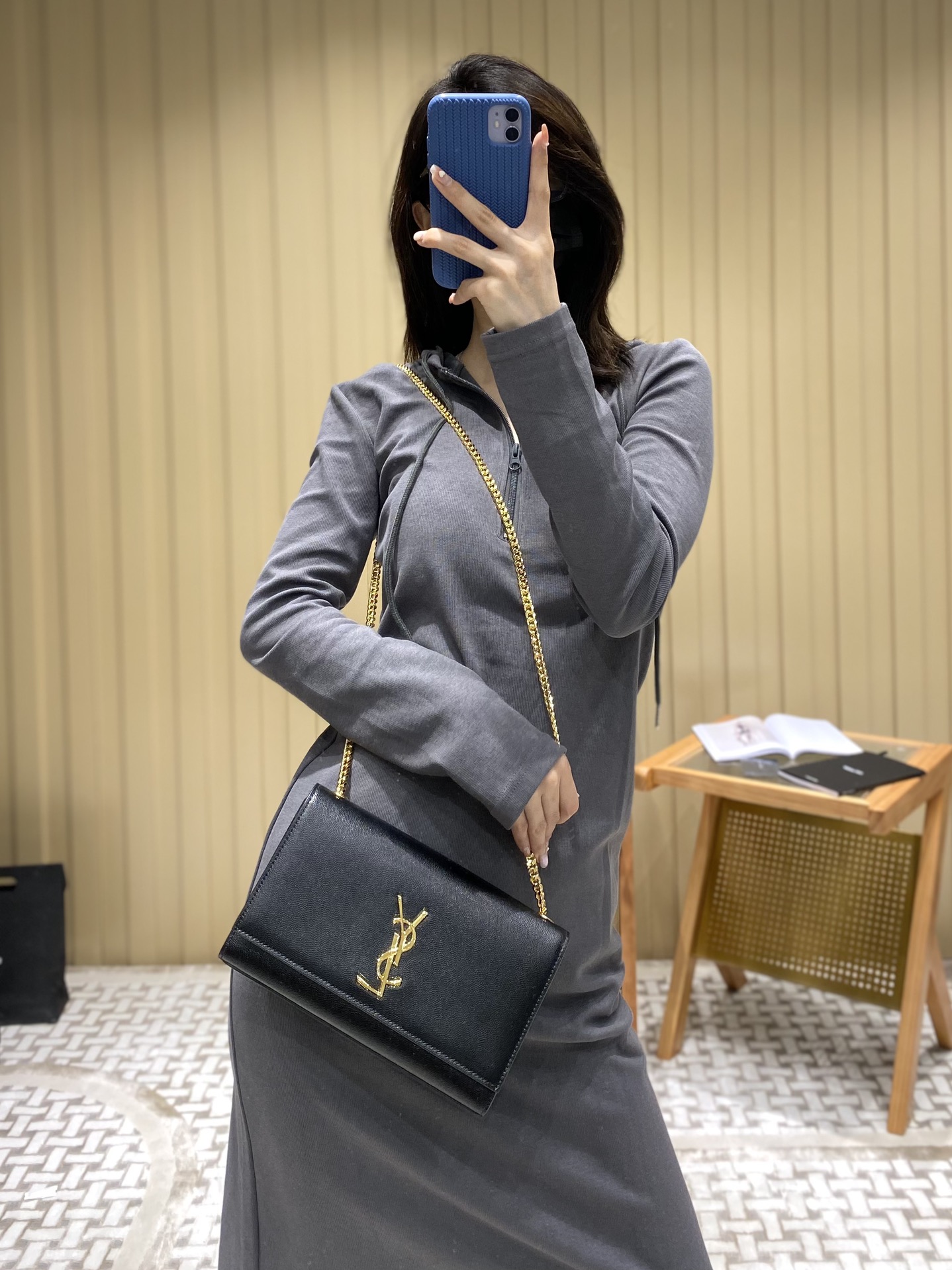 YSL ๐ฒ๐๐๐ ๐ฎ๐ฐ๐๐ ้ฑผๅญ้
ฑๆๆ้พๆกๅ
้ป่ฒ/้ๆฃ