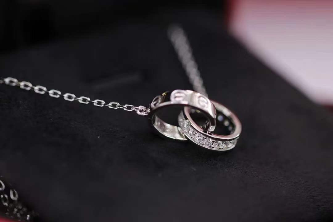 Cartier 卡家 LOVE满钻螺丝双环 锁骨项链 双色