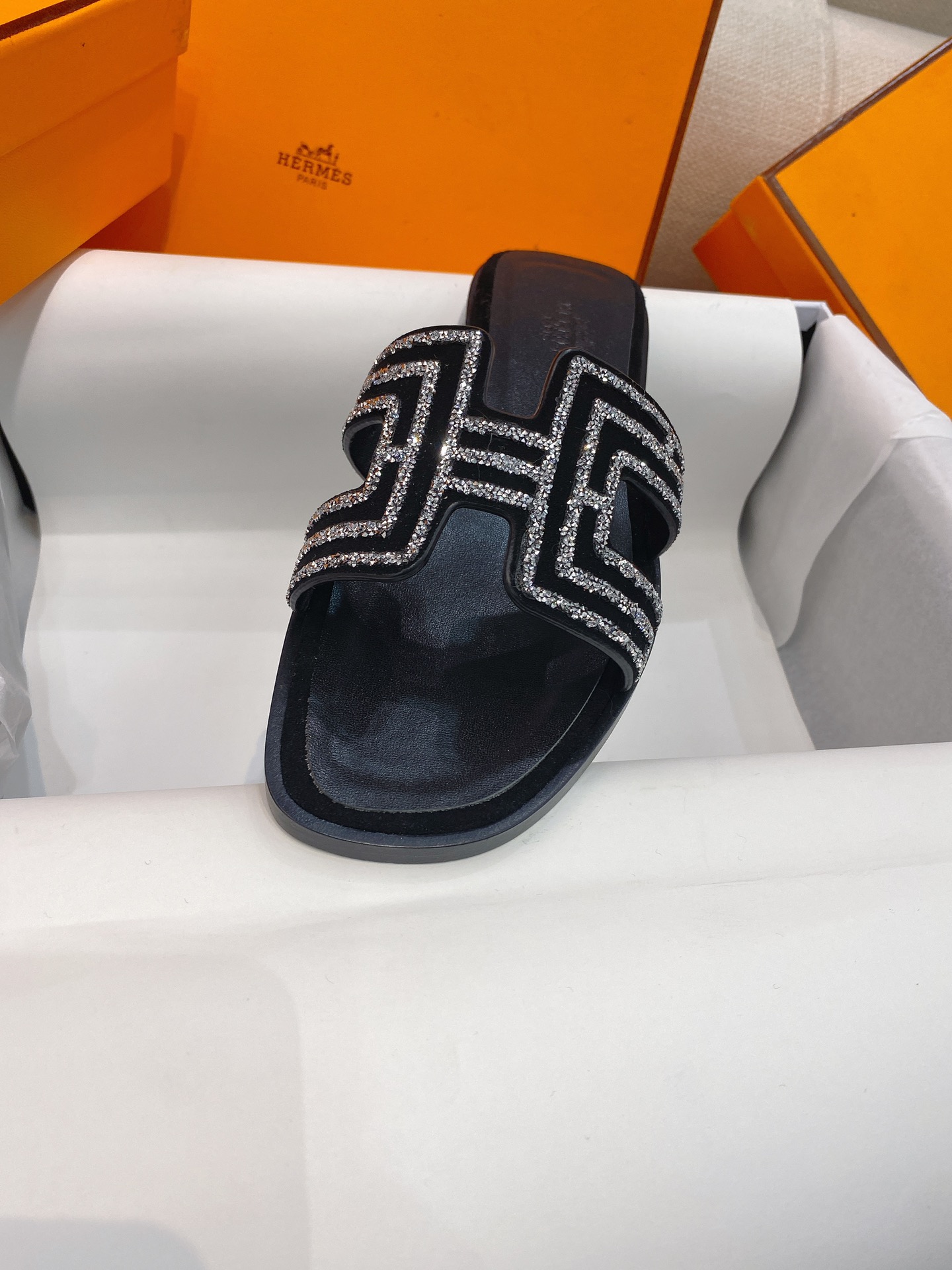 Hermès herme*爱马仕最新闪钻Oran平底H拖鞋，有货~