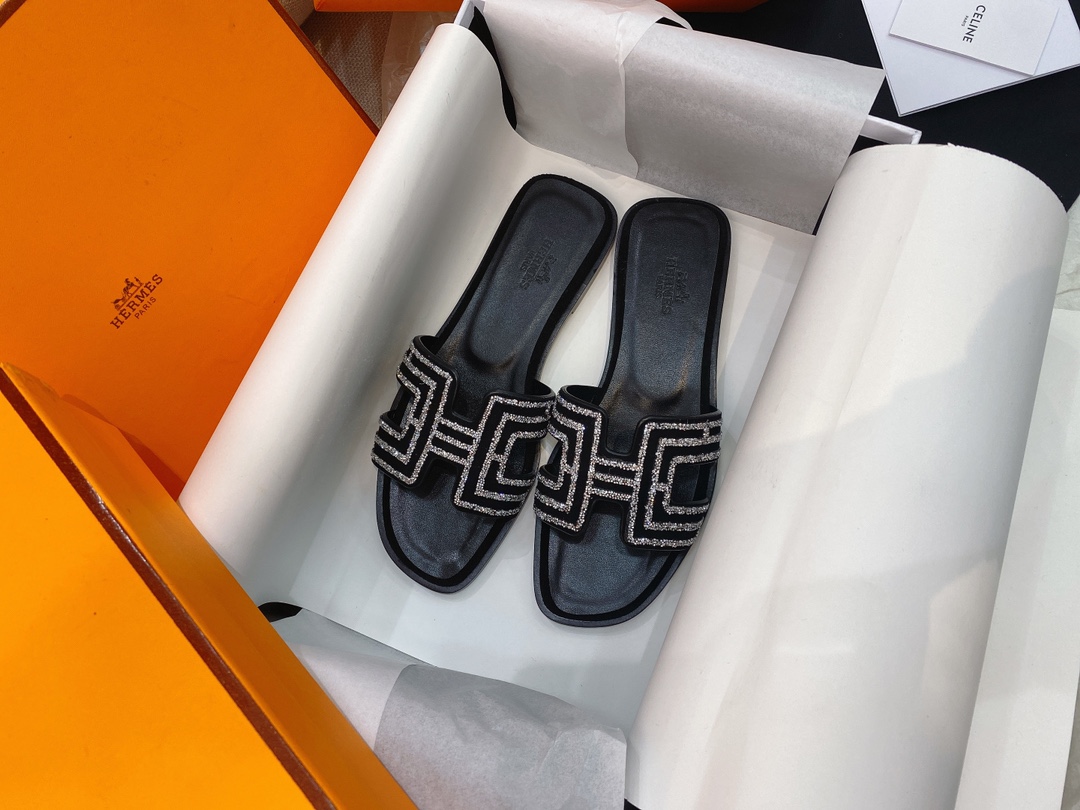 Hermès herme*爱马仕最新闪钻Oran平底H拖鞋，有货~