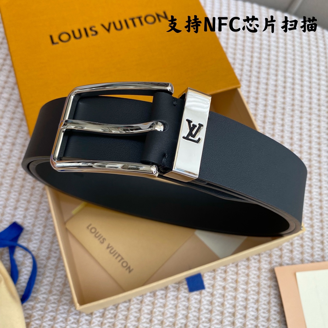 Louis Vuitton Belts Spring Collection