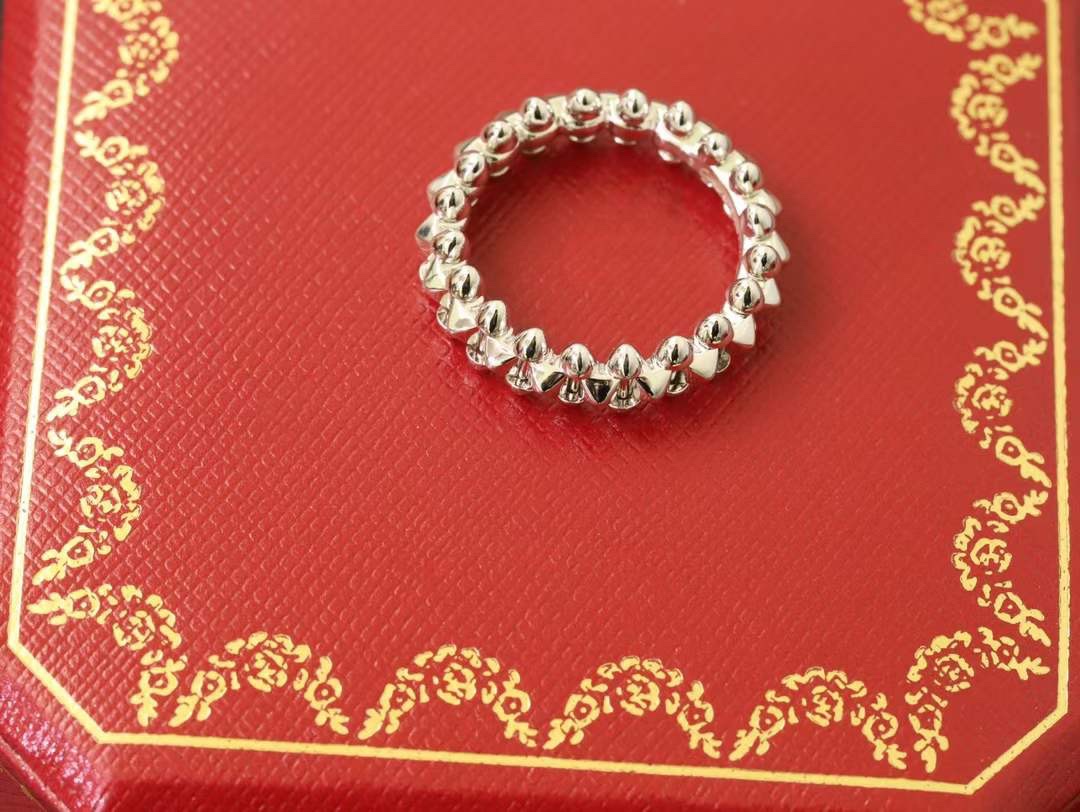 Cartier Cartier 卡地亚新款子弹头 铆钉戒指