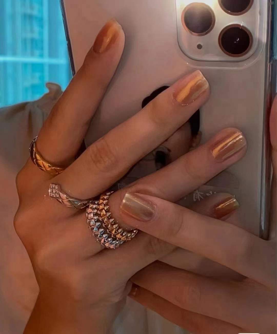 Cartier Cartier 卡‮亚地‬新款子弹头 玫瑰金‮铆色‬钉戒指
