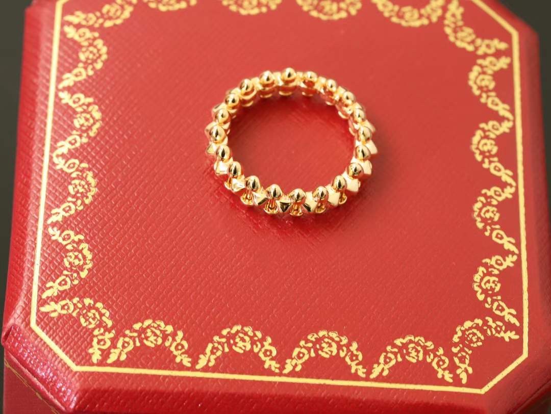 Cartier Cartier 卡‮亚地‬新款子弹头 玫瑰金‮铆色‬钉戒指
