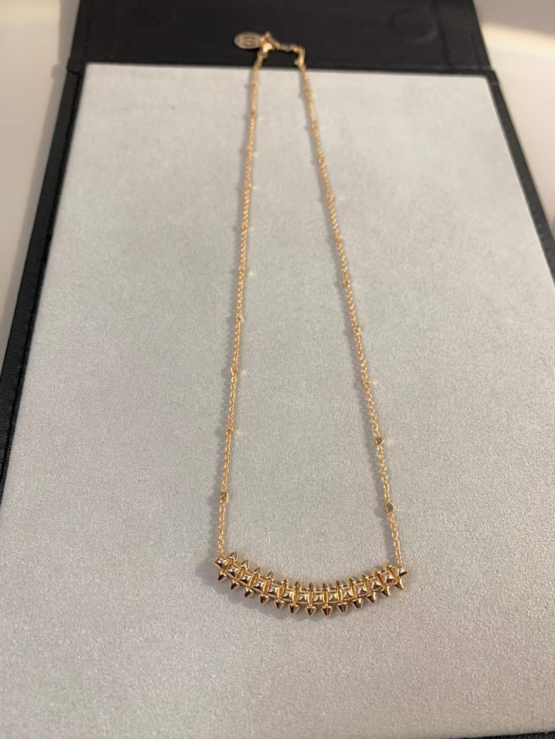 Cartier Cartier 卡‮亚地‬款子弹头 玫瑰金铆钉项链