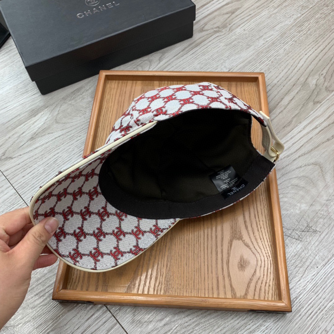 Luxury Fashion Hats: Handcrafted with Care, Oxford Material, Special Details - 图片 8